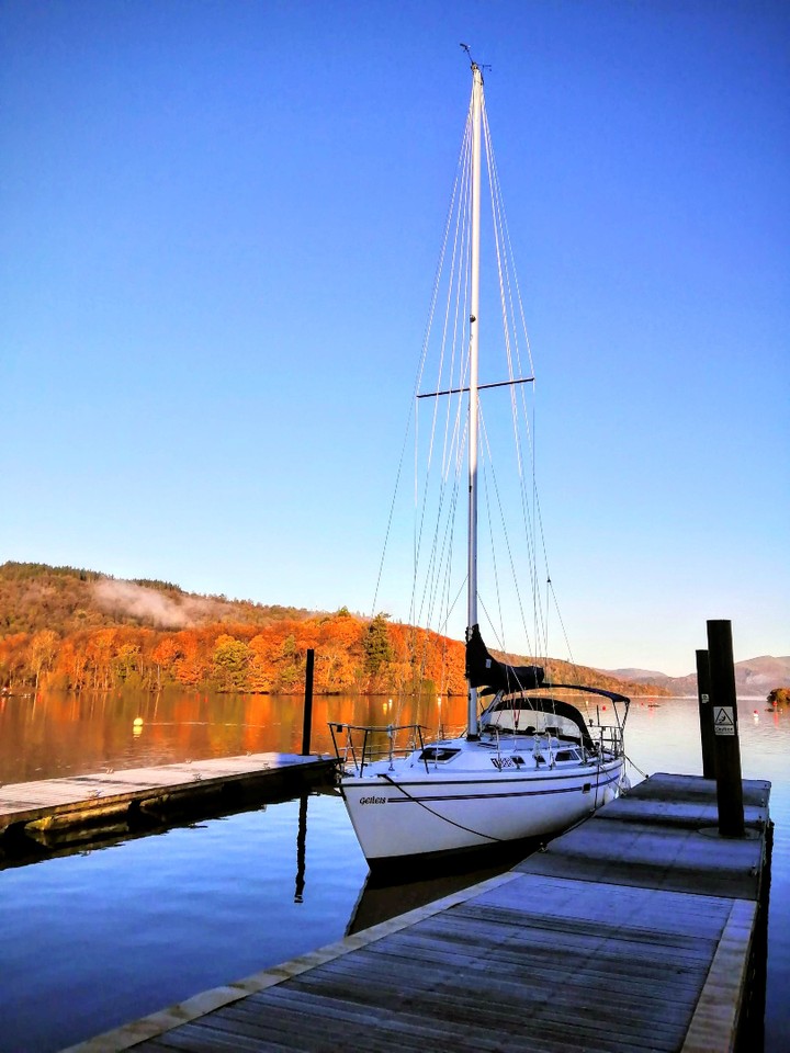 Frozen Sailboat on Windermere
This was a cold one, Glad its warmer now!

#sailing #sailboat #boatlife #windermere #lakewindermere #sailinguk #ukboating #cruisinglife #liveaboardlife #sailingjourney #sailingcouple